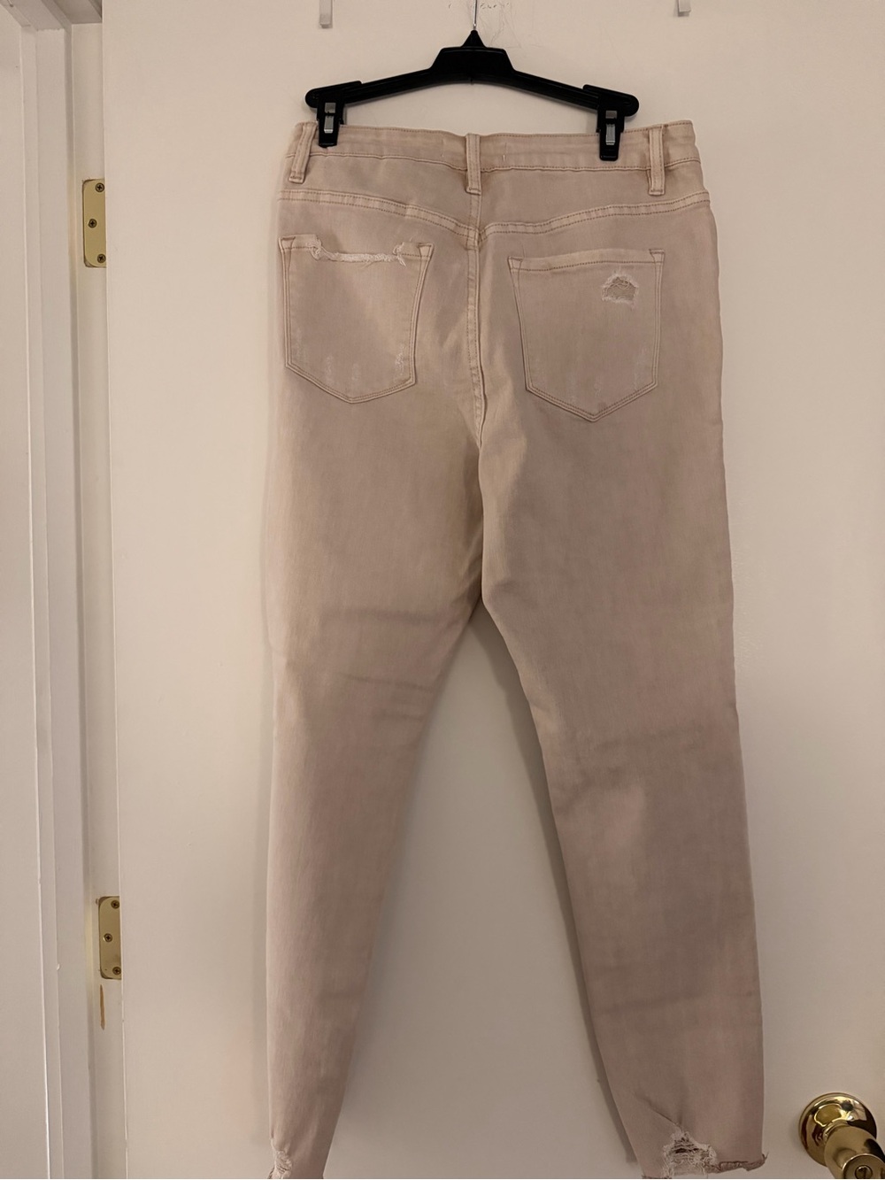 Vervet High-Rise Straight Frayed Jeans in Dusty Pink - Picture 3 of 4